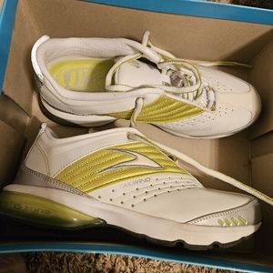 Brand new tailwind shoes
